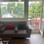 Cosy appart à balcon Tour Eiffel
